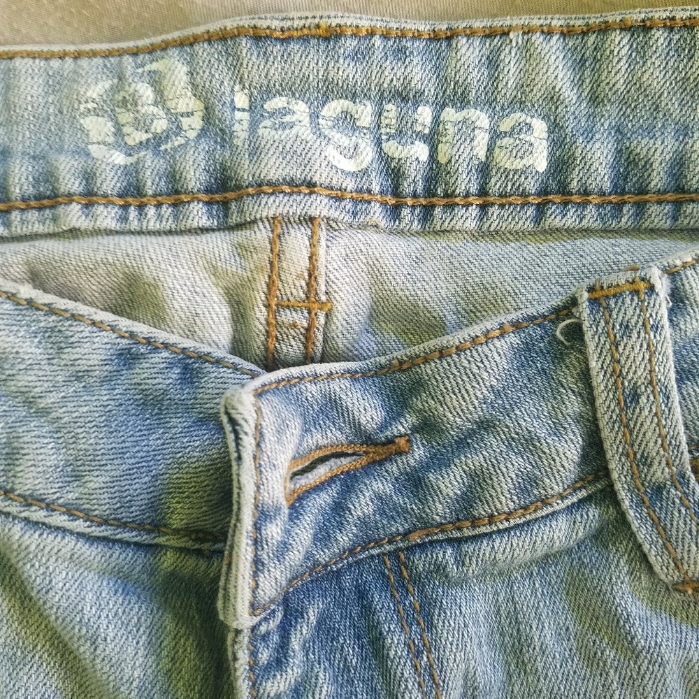 Juniors Laguna brand jeans